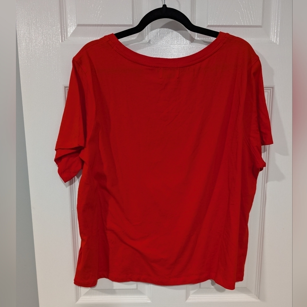 NWT Minnie Mouse Icon Fashion T-Shirt for Women in Size XL (Extra Large) - Picture 6 of 6